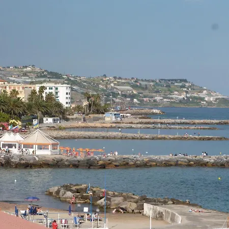 Casa Marina Lejlighed Sanremo